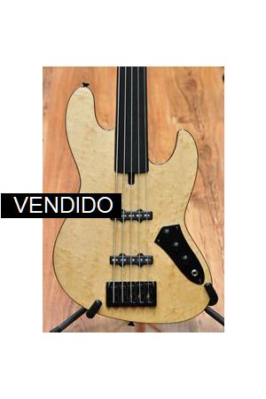 Maruszczyk Elwood 5p Fretless Birdseye Maruszczyk Elwood 5p Fretless Birdseye